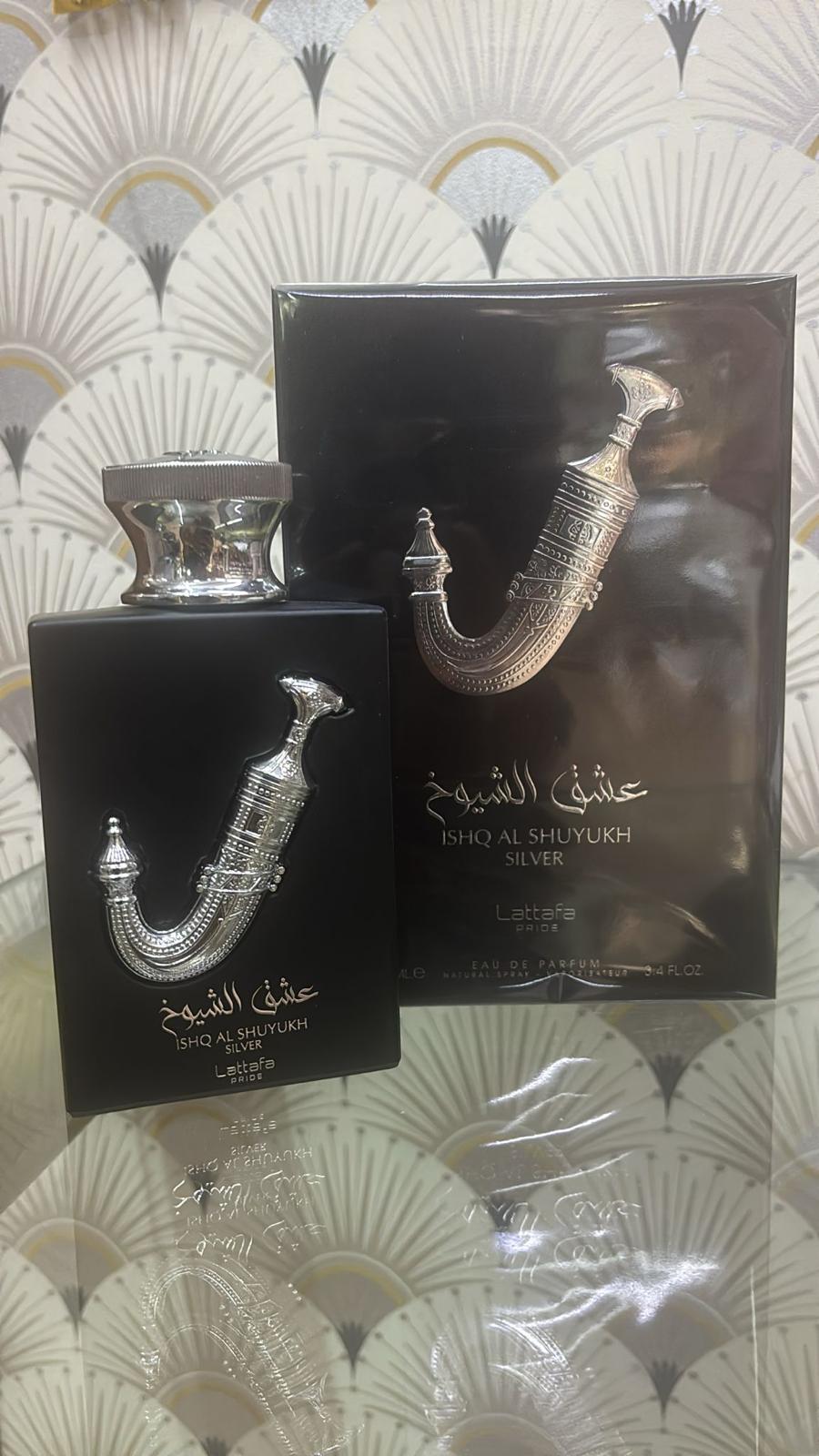 Ishq Al Shuyukh Silver de Lattafa